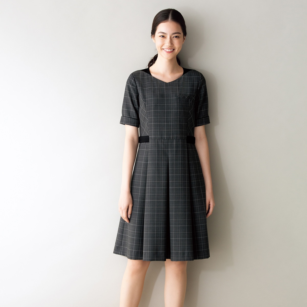 FO25079 ワンピース｜医療用白衣・介護ユニフォーム・事務服のフォーク