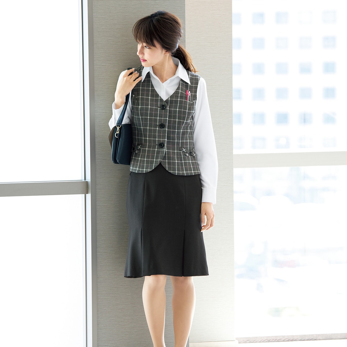 ヌーヴォ FS4569 マーメードプリーツスカート 21号・チャコール2 事務服 制服 - 2