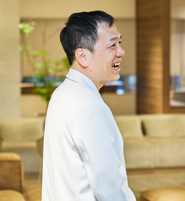 美容外科医｜鎌倉達郎先生